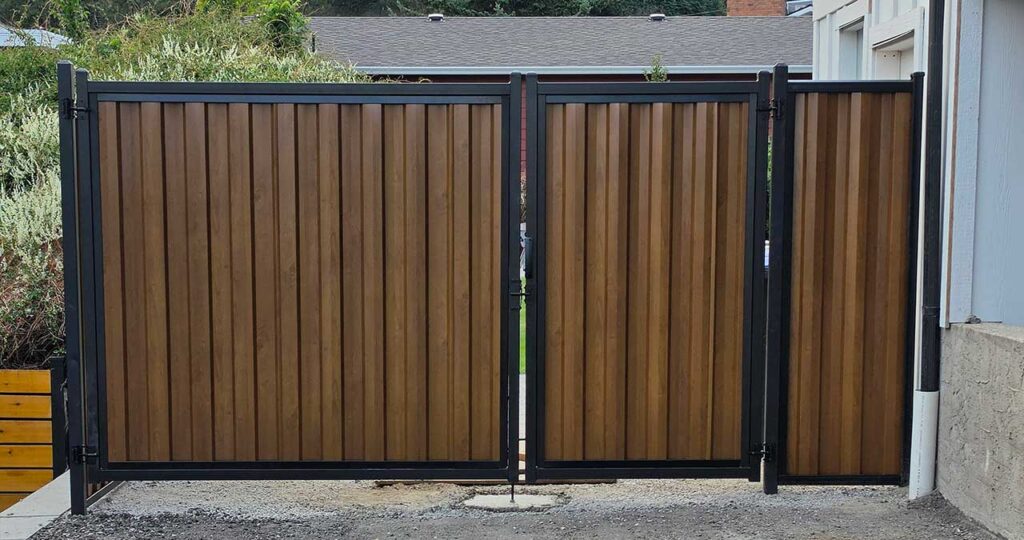 Corruagated-Fence-Wood-Grain-1