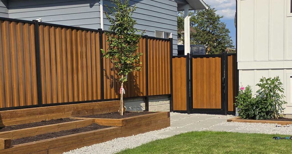 Corruagated-Fence-Wood-Grain-2